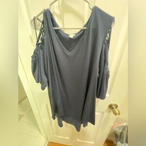 Cato shirt with shoulder cut outs
